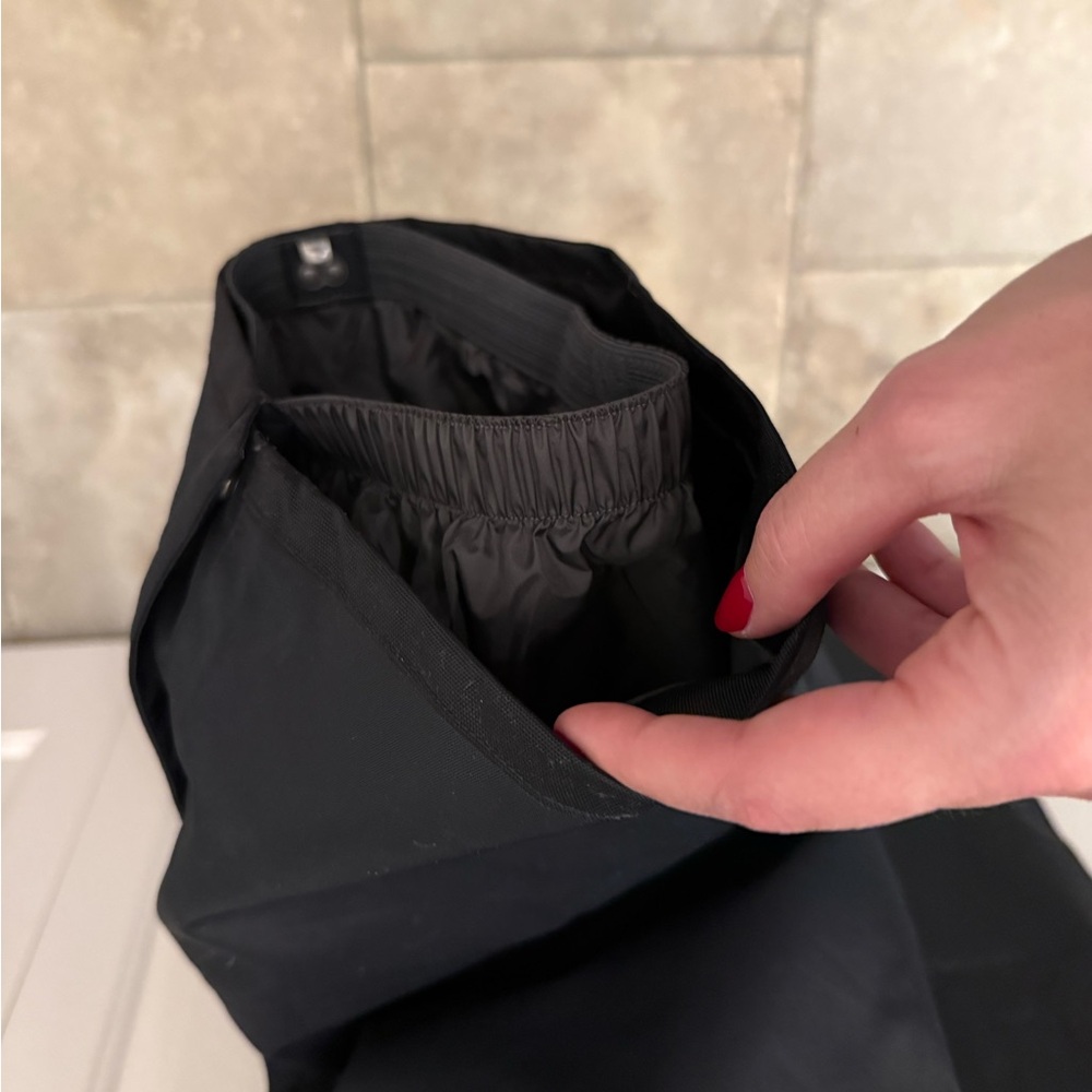 The North Face Ski Pants with Removable Suspenders - Picture 12 of 12